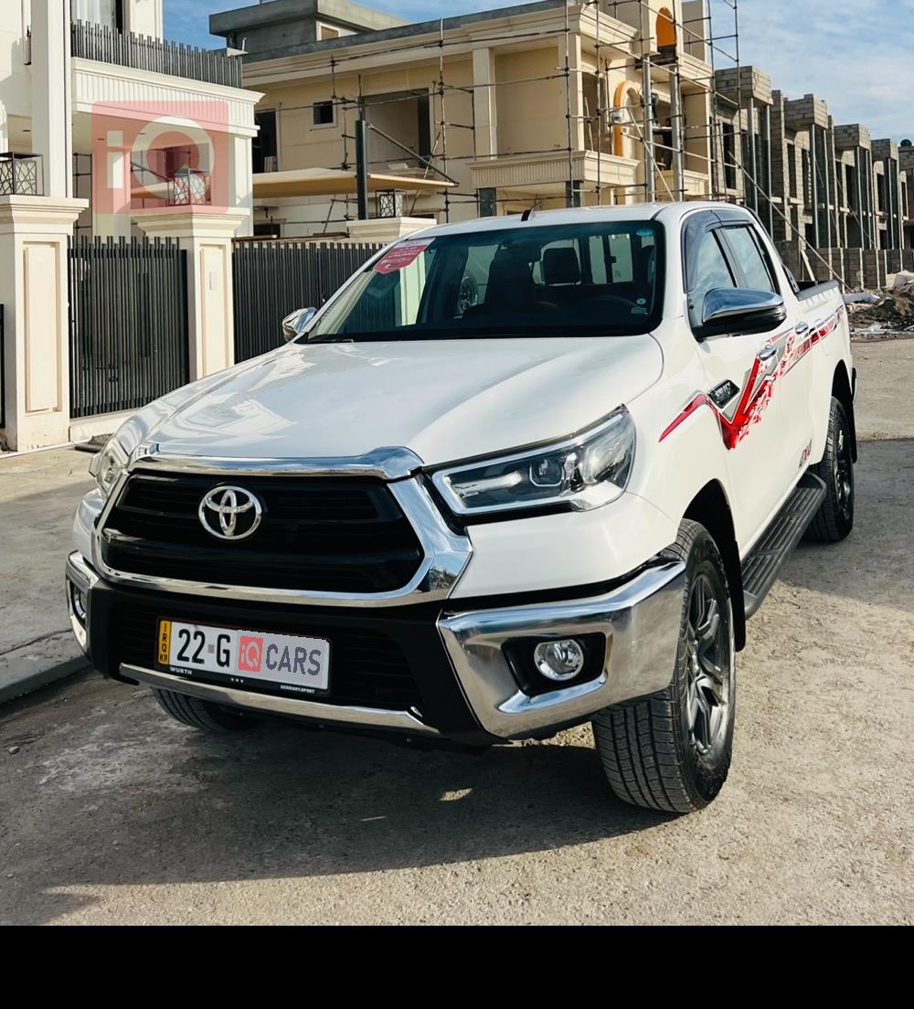 Toyota Hilux